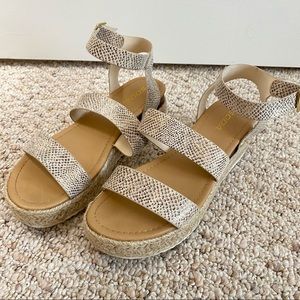 soda // Snake Print Chunky Sandal